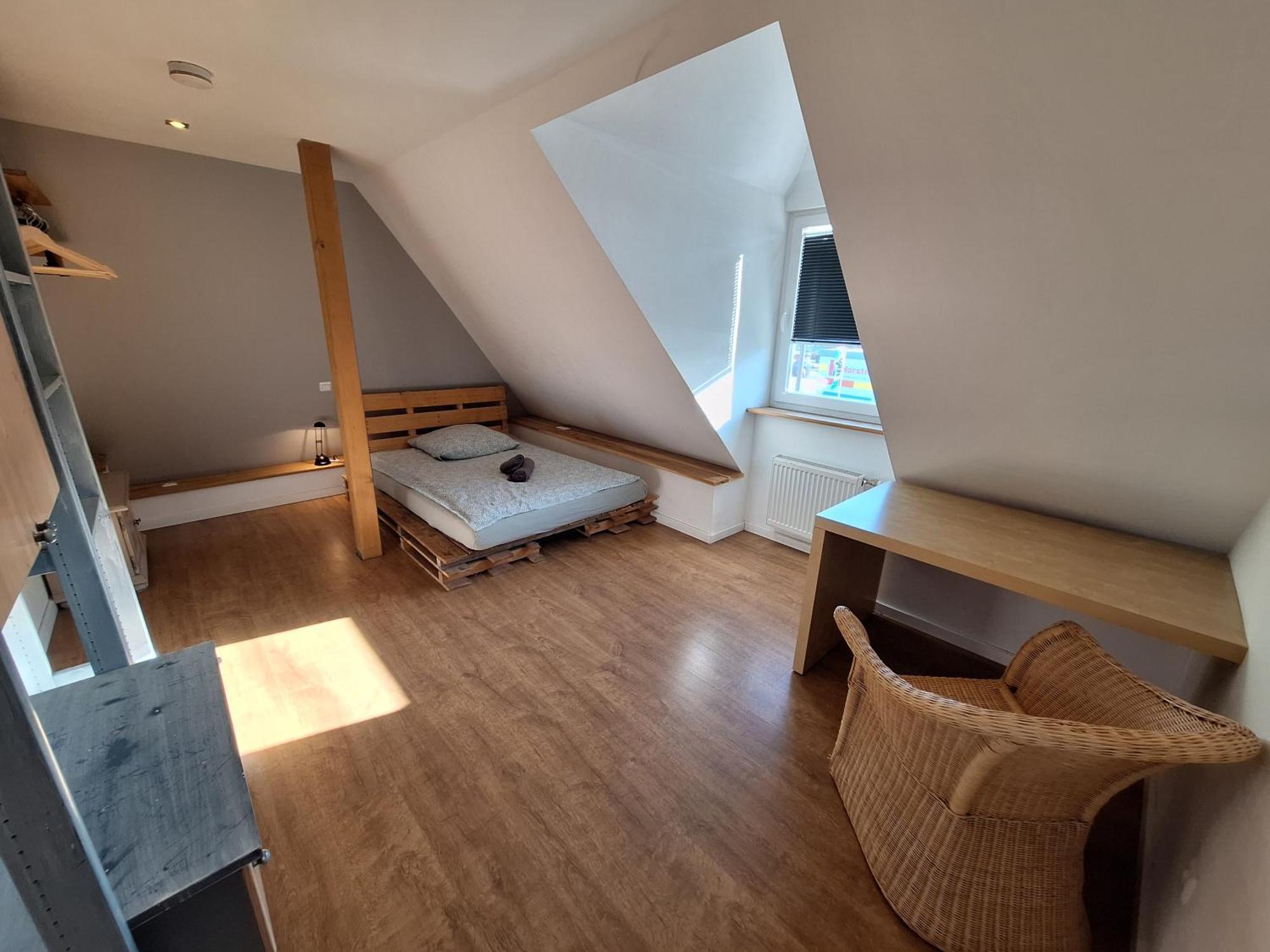 Bielefeld Zentral Komplette Fewo, 4 Schlafbereiche Bis Zu 8 Personen Екстериор снимка